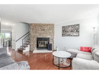 Photo #3: 6954410 Listing