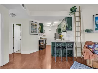 Photo #6: 6955655 Listing 