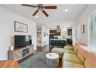 Photo #5: 6956134 Listing