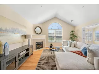 Photo #4: 6958734 Listing