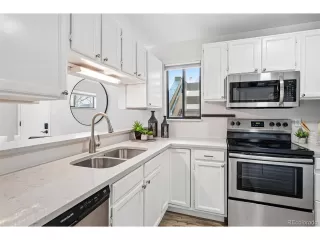 Photo #3: 6960315 Listing