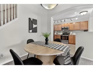 Photo #6: 6963085 Listing 