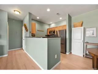 Photo #4: 6967860 Listing