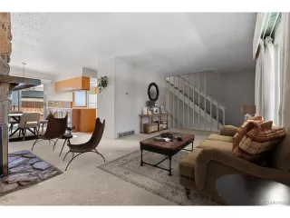 Photo #3: 6967954 Listing