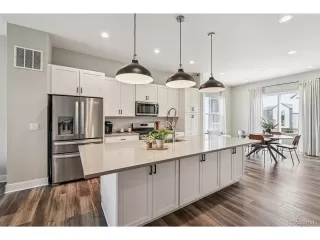Photo #6: 6968187 Listing 