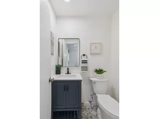 Photo #3: 6972031 Listing