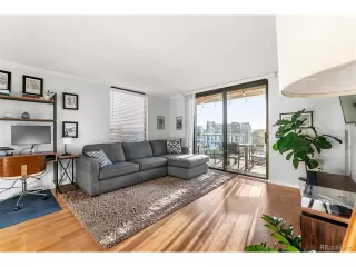 Photo #5: 6975555 Listing