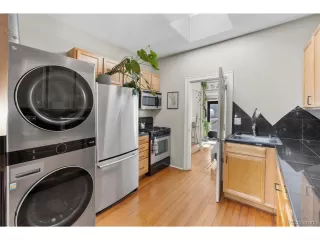 Photo #6: 6978317 Listing