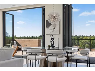 Photo #6: 6978682 Listing