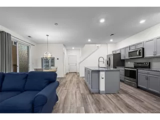 Photo #4: 6980620 Listing 