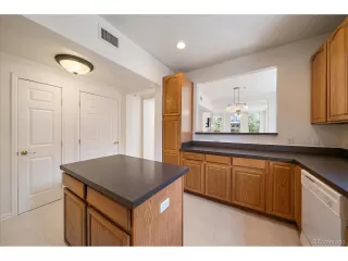 Photo #6: 6981810 Listing 