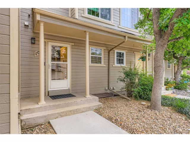 MLS: 6983829 Condo For Sale