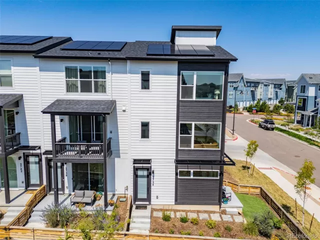 MLS: 6986275 Condo For Sale