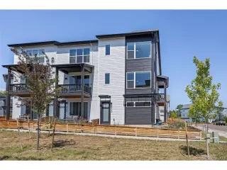 Photo #2: 6986275 Listing