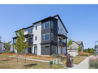 Photo #3: 6986275 Listing