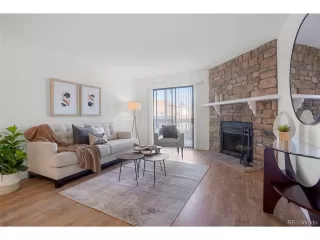 Photo #5: 6987195 Listing