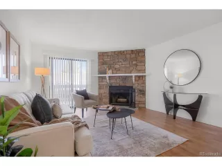 Photo #6: 6987195 Listing