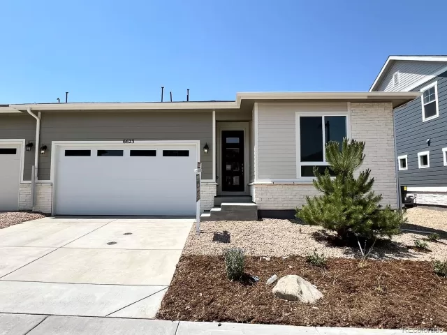 MLS: 6989103 Condo For Sale
