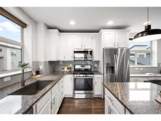 Photo #4: 6989727 Listing 