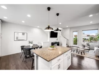 Photo #5: 6989727 Listing 