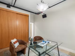 Photo #4: 6989841 Listing