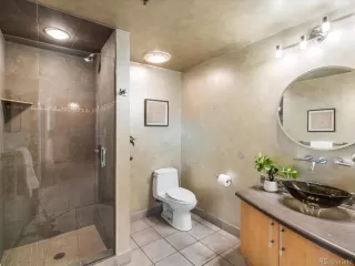 Photo #5: 6989841 Listing