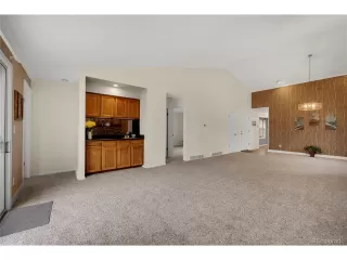 Photo #6: 6990345 Listing 