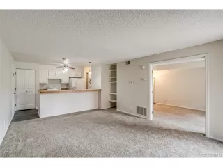 Photo #6: 6990915 Listing