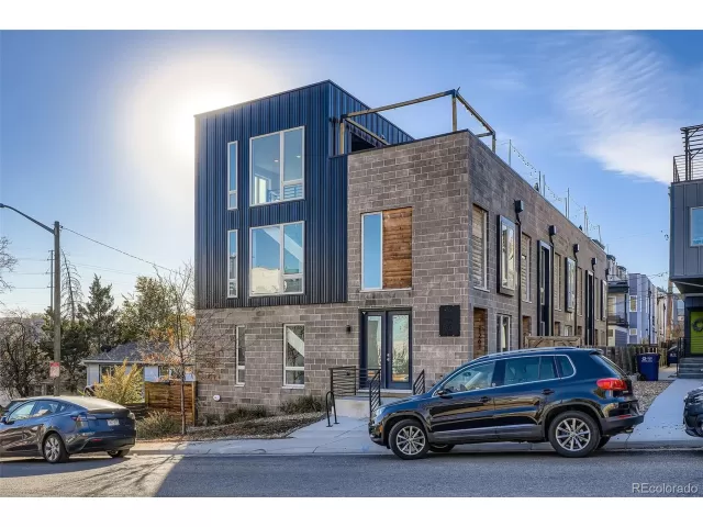 MLS: 6991239 Condo For Sale