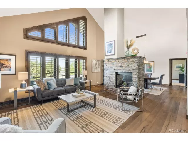 MLS: 6995127 Condo For Sale