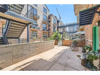Photo #4: 6996107 Listing
