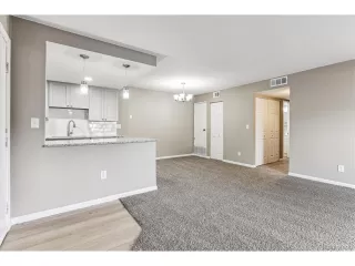 Photo #4: 6997441 Listing 