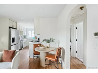 Photo #3: 6999917 Listing