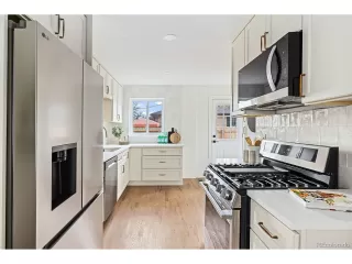 Photo #5: 6999917 Listing