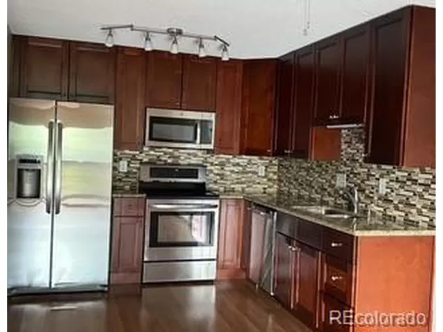 MLS: 6999993 Condo For Sale