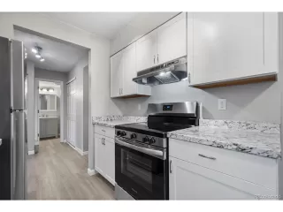 Photo #6: 7003158 Listing 