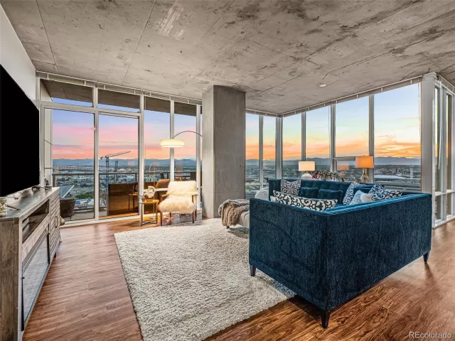 MLS: 7004378 Condo For Sale