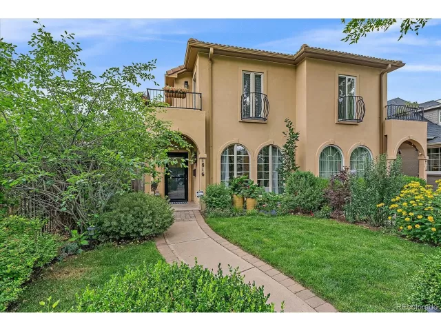 MLS: 7005920 Condo For Sale