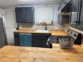 Photo #5: 7006036 Listing