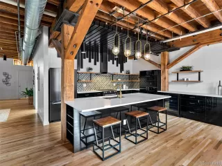 Photo #2: 7006204 Listing 