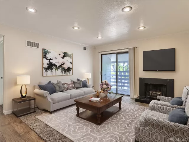 MLS: 7007961 Condo For Sale