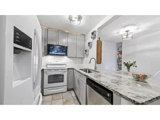 More Details about MLS # 7009787 : 2281 S VAUGHN WAY 117A AURORA CO 80014