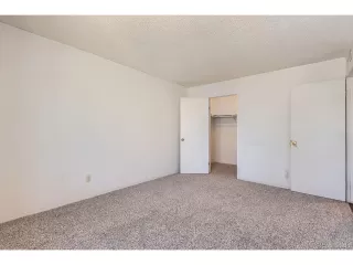 Photo #6: 7010110 Listing