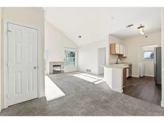 Photo #3: 7015059 Listing