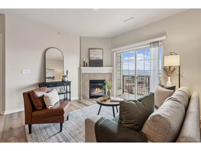 MLS: 7018101 Condo For Sale