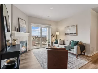 Photo #6: 7018101 Listing