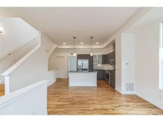 Photo #6: 7018917 Listing 