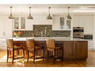 Photo #3: 7037133 Listing