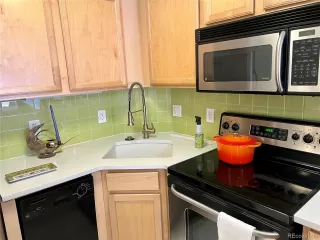 Photo #2: 7037150 Listing 