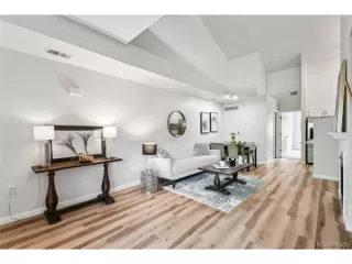 Photo #2: 7038702 Listing 